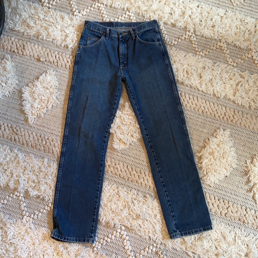 Wrangler straight leg - size 30
